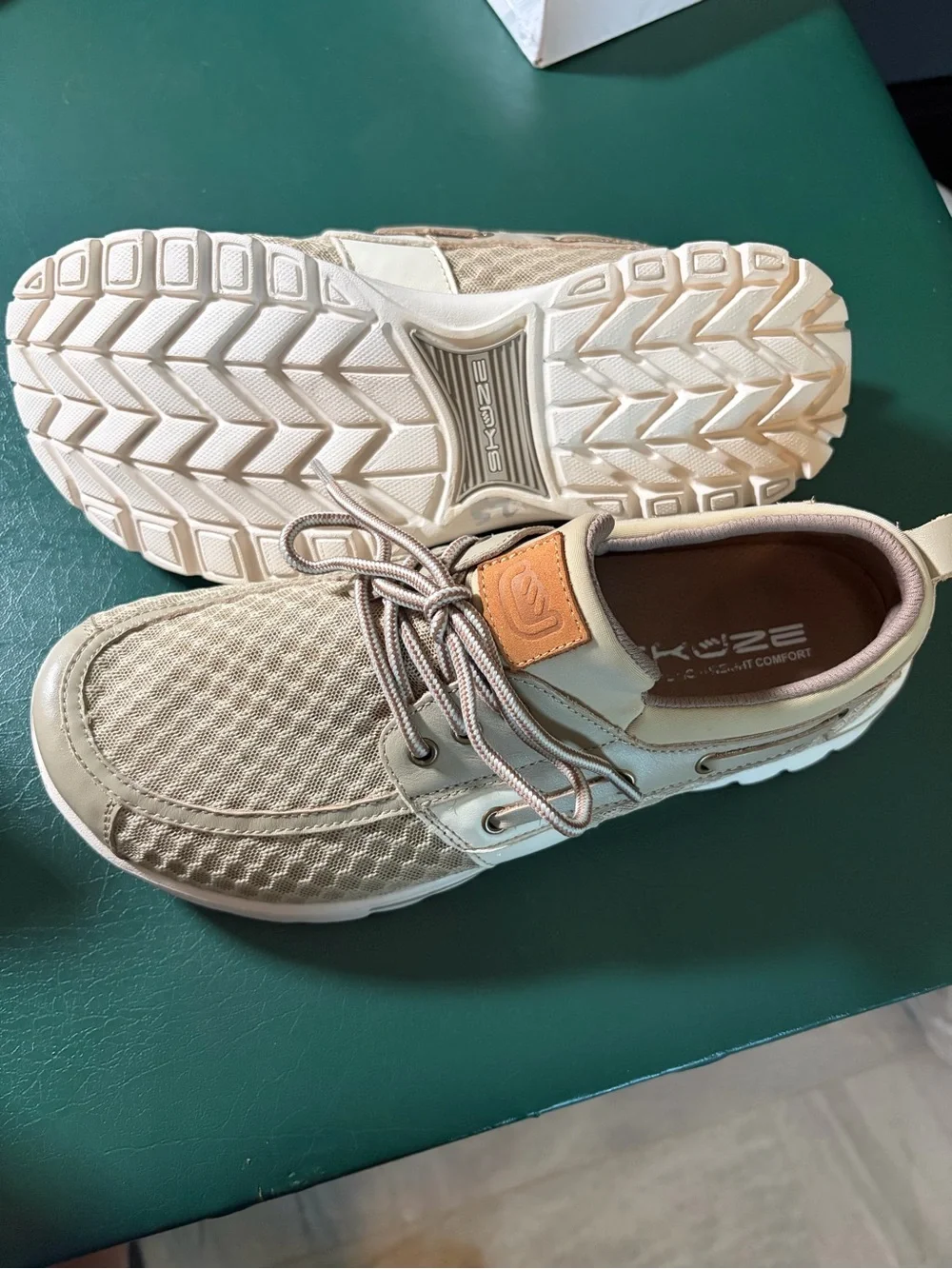 Skuze lightweight beige